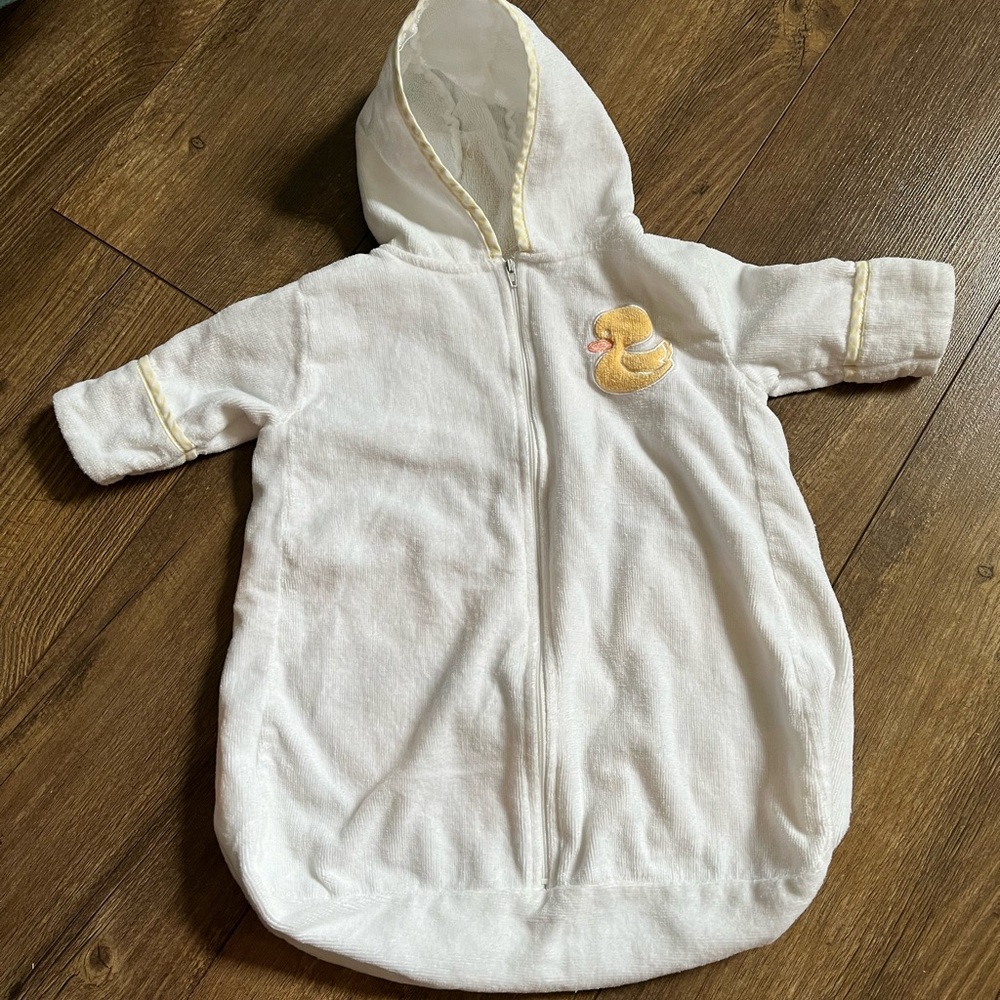 BATH ROBE SACK WITH DUCK AND DUCK ONSIE - Picture 2 of 5